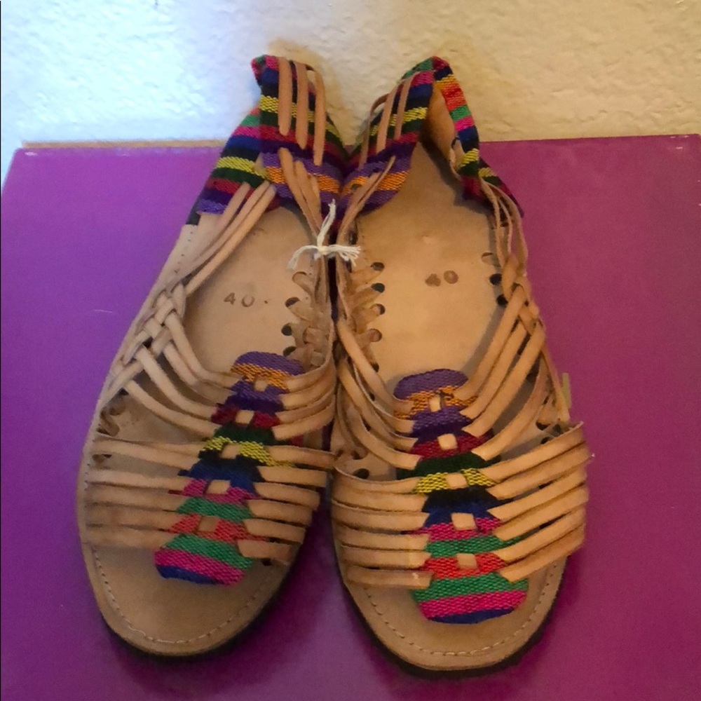 New Salvadoreño Sandals